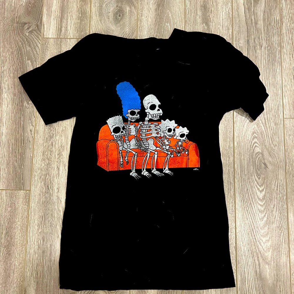 Black Simpsons t-shirt